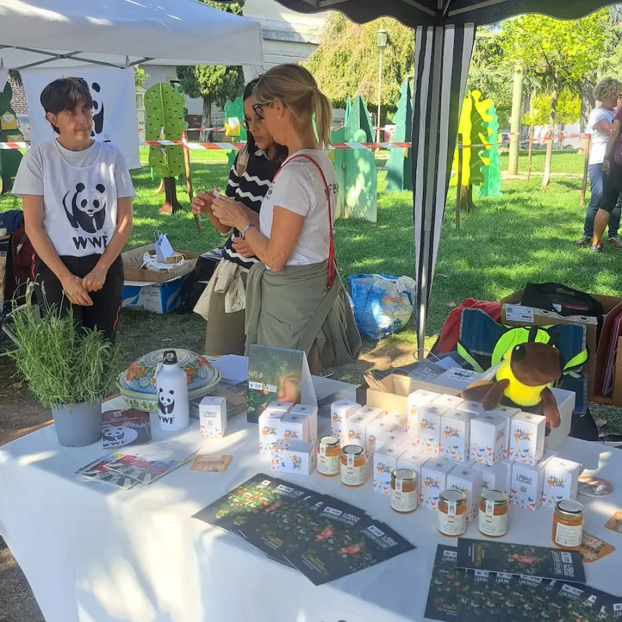 Banchetti WWF durante Urban Nature 2026 a Verona