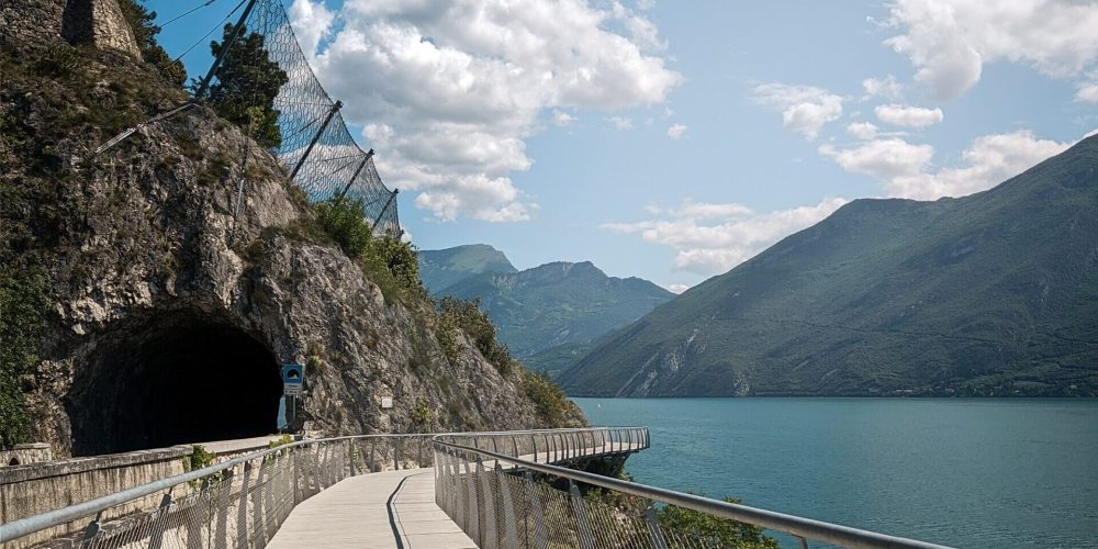 Ciclovia del Garda a Limone